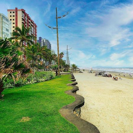 Apartamento Na Vila Caicara Em Predio Frente Mar Com Excelente Localizacao Por Reserva Praia 大普拉亚 外观 照片